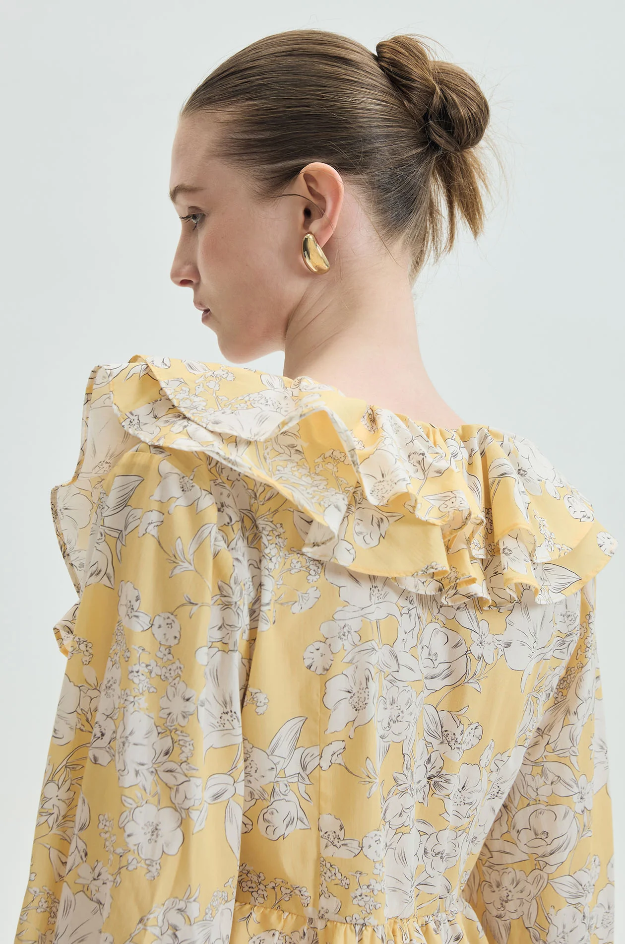 Floral Print Ruffle Blouse - Image 4
