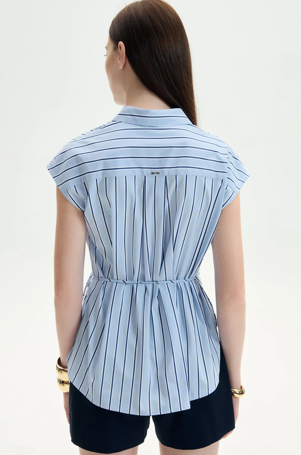 Waist-Tied Sleeveless Shirt - Image 5