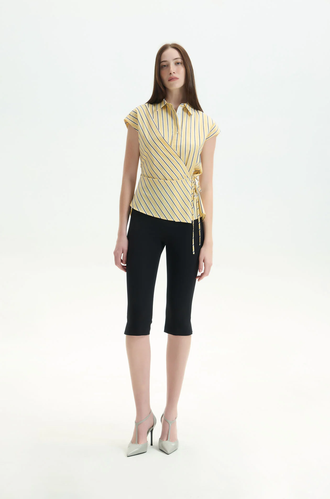 Waist-Tied Sleeveless Shirt - Image 6