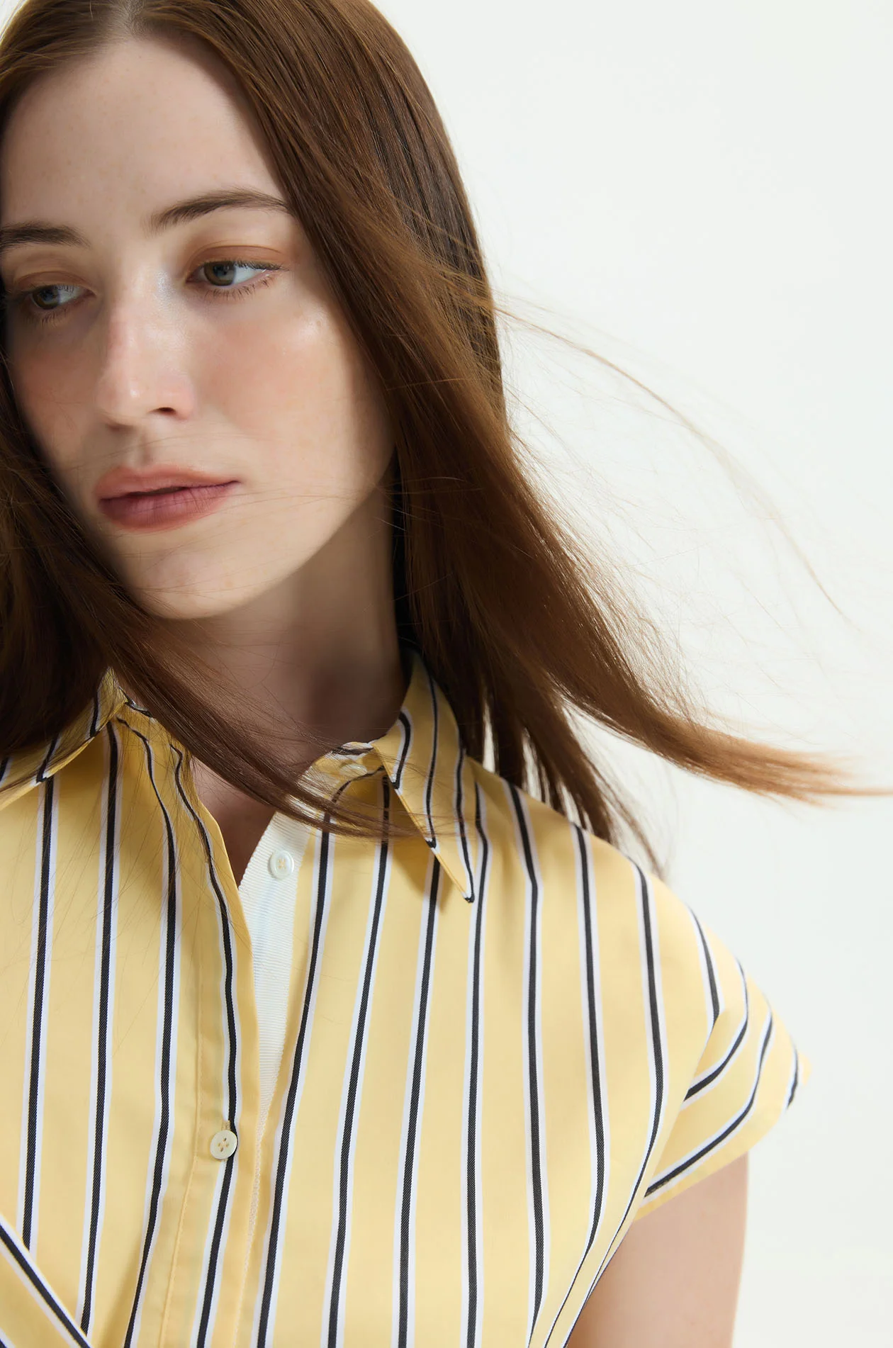 Waist-Tied Sleeveless Shirt - Image 8