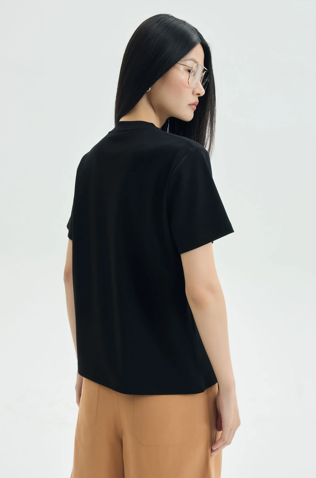 Minimal Logo T-Shirt - Image 4