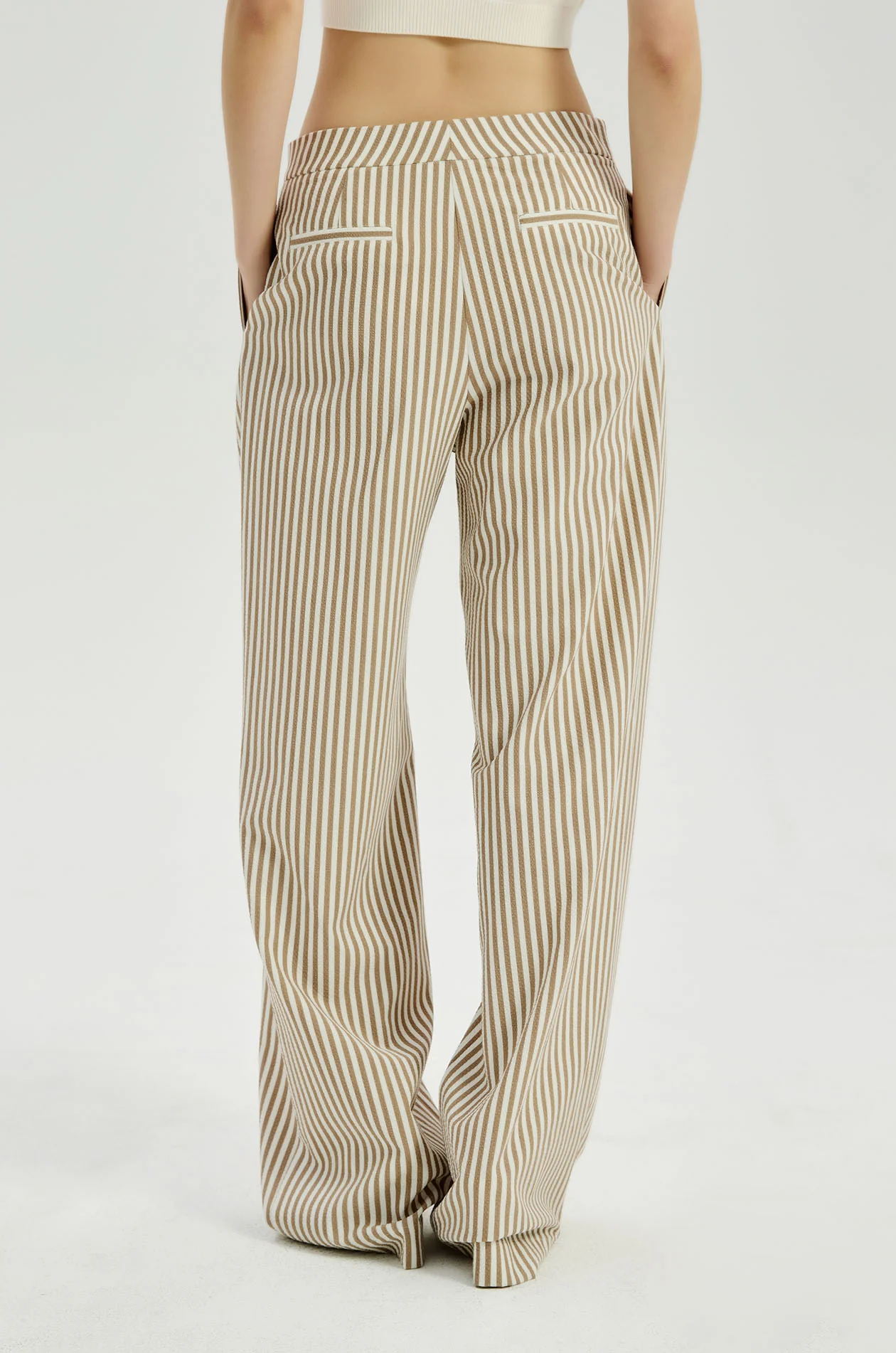 Seersucker Pleated Pants - Image 5