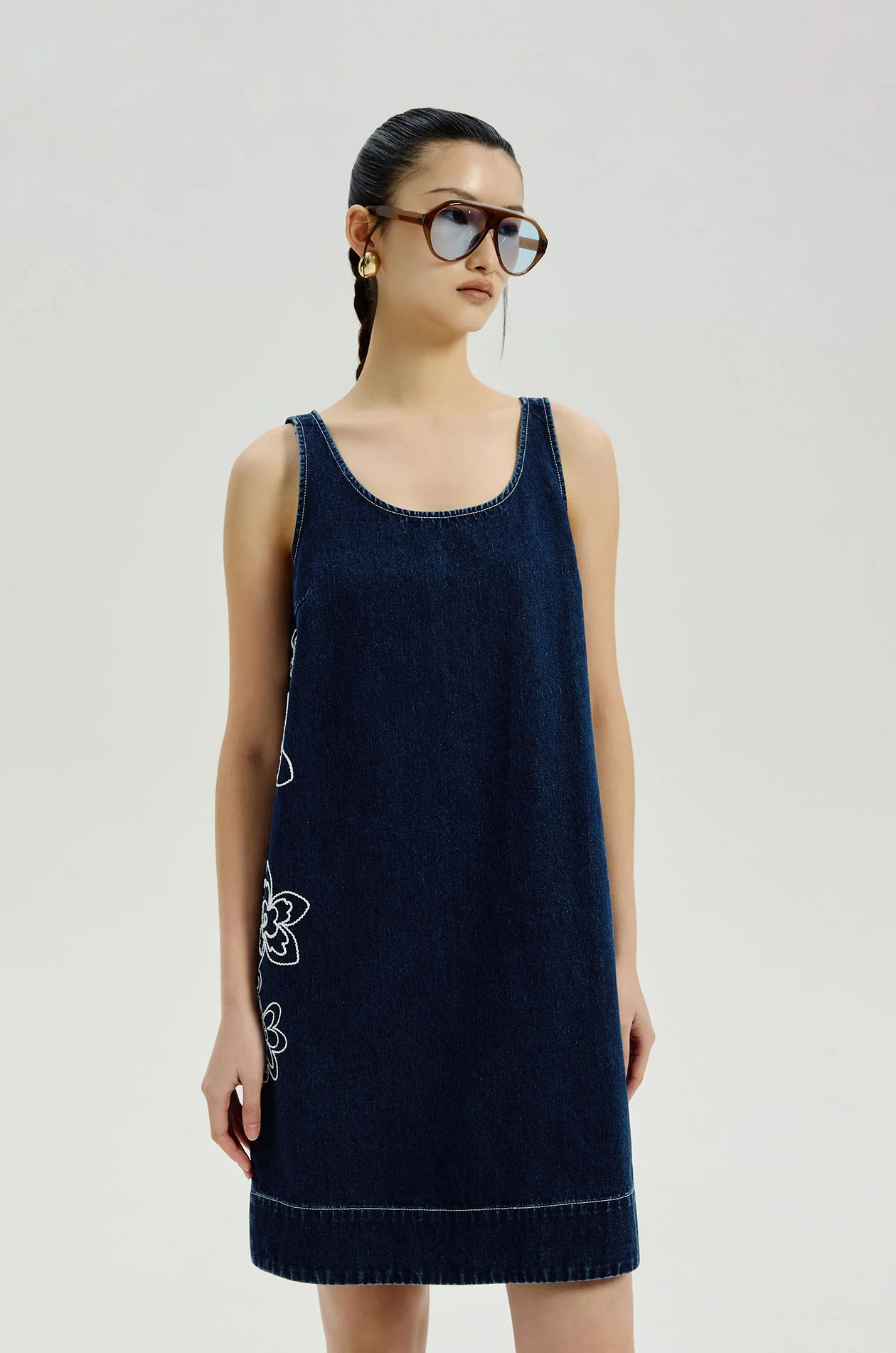 Floral Embroidered Shift Mini Dress - Image 2