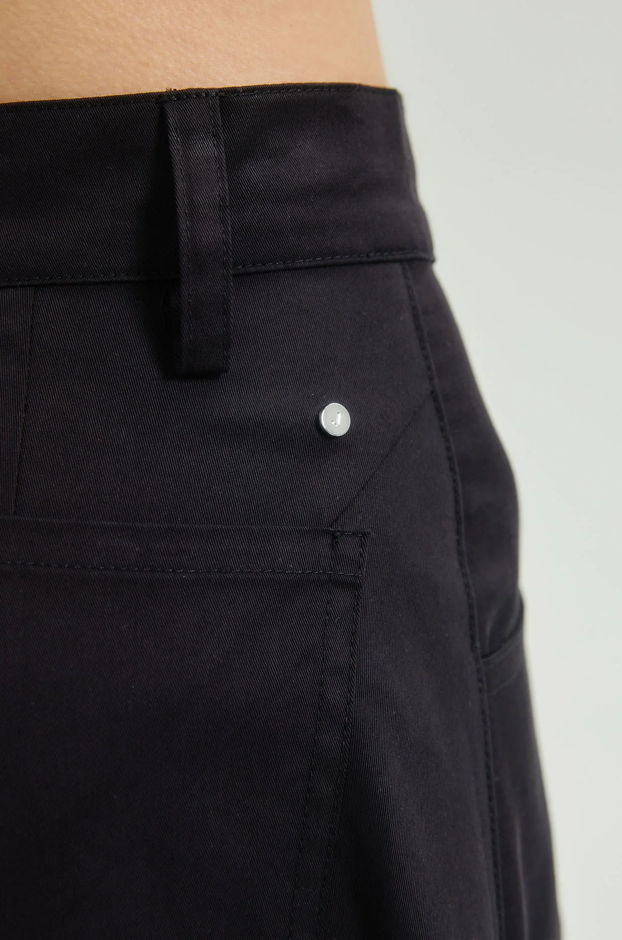 Angular Seamed Flare Skirt - Image 9