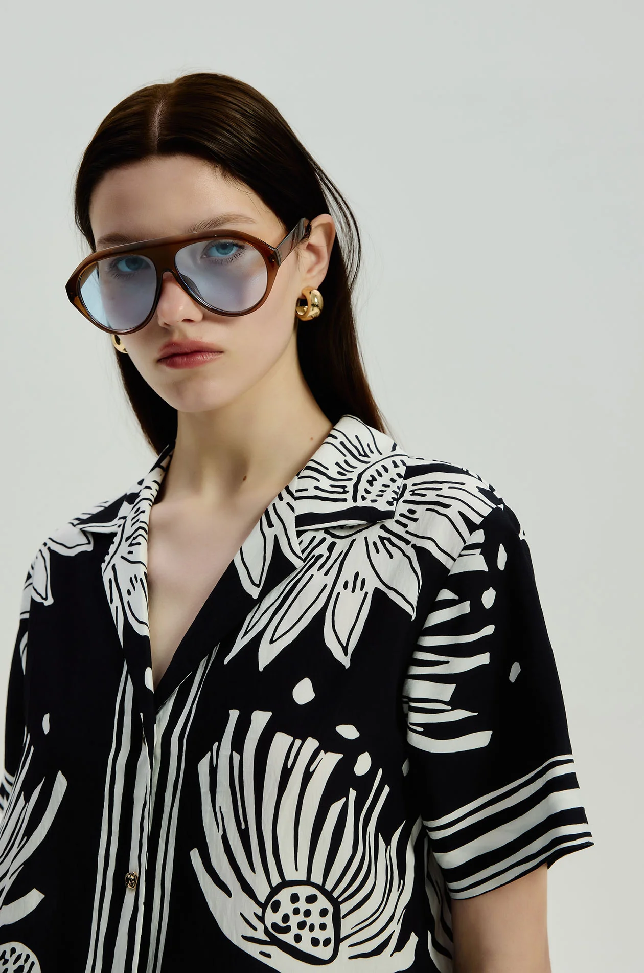 Contrast Floral Resort Shirt - Image 3
