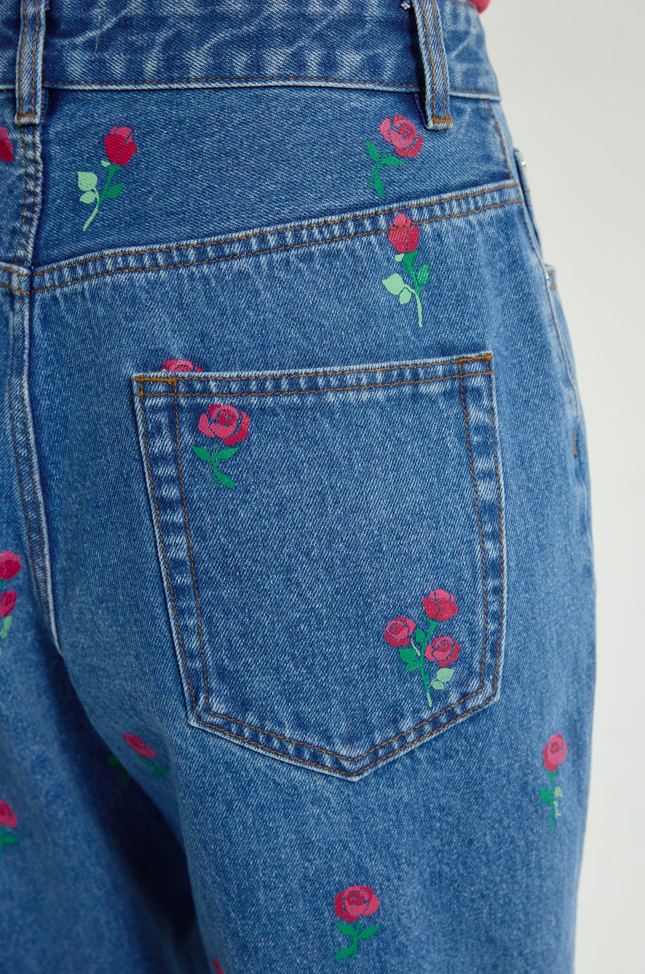 Roses Jeans in Blue - Image 4